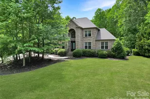 1023 Trinity Ridge Pkwy, Fort Mill, SC 29715 - Photo 2