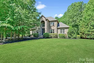 1023 Trinity Ridge Pkwy, Fort Mill, SC 29715 - Photo 2