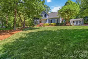 1849 Lillian Ln, Fort Mill, SC 29708 - Photo 2