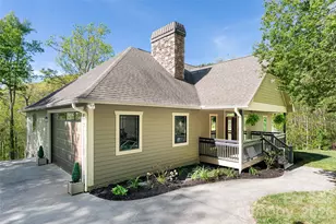 36 Snowshoe Dr, Asheville, NC 28803 - Photo 2