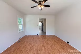 803 N Weldon St, Gastonia, NC 28052 - Photo 4