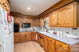 234 Suncrest Rd, Cherryville, NC 28021 - Photo 6