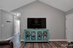 111 Louisbourg Ct, Gastonia, NC 28056 - Photo 8