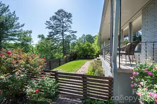 301 Stratford Rd, Asheville, NC 28804 - Photo 2