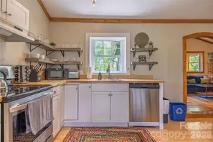 18 Hopedale Cir, Asheville, NC 28806 - Photo 12