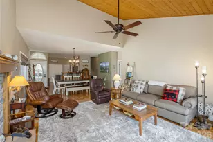 2115 Cumming Woods Ct, Hendersonville, NC 28739 - Photo 10