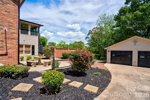 176 Knollwood Dr, Forest City, NC 28043 - Photo 4