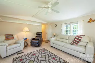 28 Brooks Cove Rd, Black Mountain, NC 28711 - Photo 8