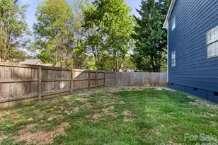 103 Rainbow Ln, Black Mountain, NC 28711 - Photo 6