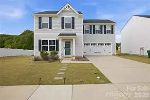 4101 Wild Rdg Dr, Charlotte, NC 28215 - Photo 1
