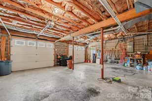 4051 Pinecrest Dr NE, Hickory, NC 28601 - Photo 32
