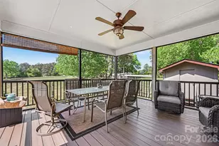 4051 Pinecrest Dr NE, Hickory, NC 28601 - Photo 30