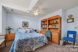 4051 Pinecrest Dr NE, Hickory, NC 28601 - Photo 20