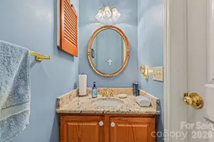 4051 Pinecrest Dr NE, Hickory, NC 28601 - Photo 28