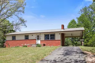 41 Hartshorn Dr, Candler, NC 28715 - Photo 2