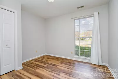 11100 Deerpath Court, Charlotte, NC 28262 - Photo 12