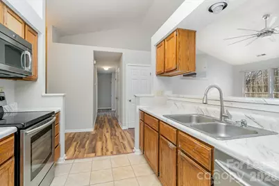 11100 Deerpath Court, Charlotte, NC 28262 - Photo 8