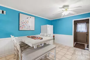 305 W 9th St, Newton, NC 28658 - Photo 12