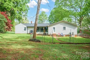 305 W 9th St, Newton, NC 28658 - Photo 38