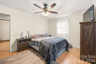 305 W 9th St, Newton, NC 28658 - Photo 20