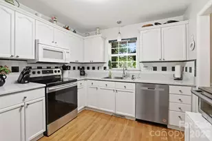 210 Locust Ct, Indian Trail, NC 28079 - Photo 10