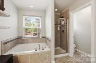 1819 Fleetwood Dr, Charlotte, NC 28208 - Photo 18