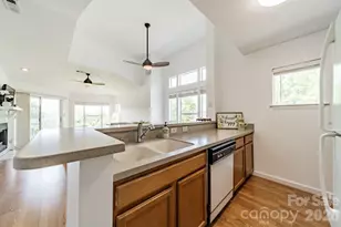 17919 Kings Point Dr, Cornelius, NC 28031 - Photo 16