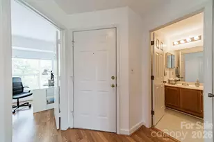 17919 Kings Point Dr, Cornelius, NC 28031 - Photo 10