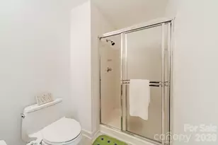 17919 Kings Point Dr, Cornelius, NC 28031 - Photo 14