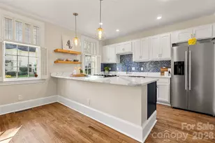 153 Perrin Pl, Charlotte, NC 28207 - Photo 4