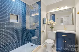 153 Perrin Pl, Charlotte, NC 28207 - Photo 22