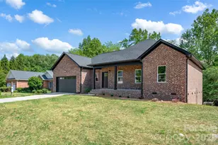 906 4th St NE, Conover, NC 28613 - Photo 4