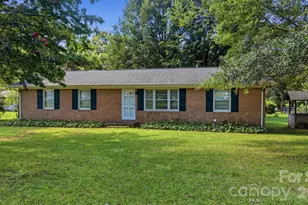 8116 Indian Trail Fairview Rd, Indian Trail, NC 28079 - Photo 2