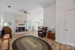 1057 Sardis Cove Dr, Charlotte, NC 28270 - Photo 4