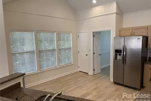 11408 Coreopsis Rd, Charlotte, NC 28213 - Photo 10