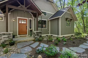 199 Garnet Wy, Hendersonville, NC 28791 - Photo 2