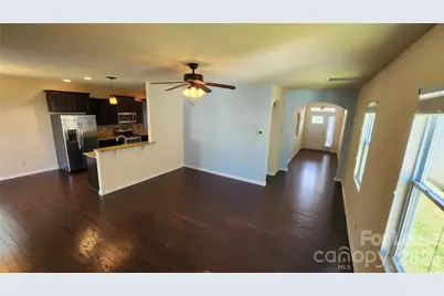 508 Knothole Lane, Charlotte, NC 28214 - Photo 2