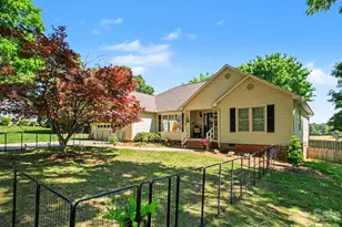 1706 Whitney Ln, Salisbury, NC 28146 - Photo 2