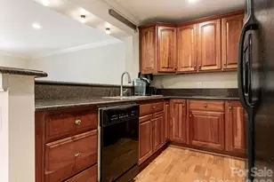 1323 Queens Rd, Charlotte, NC 28207 - Photo 6