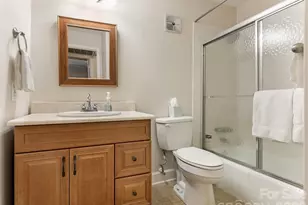 1323 Queens Rd, Charlotte, NC 28207 - Photo 12