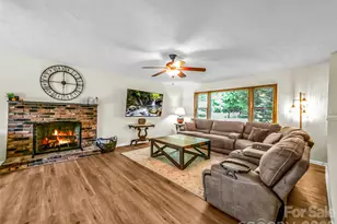 122 W Sweetbriar Ln, Etowah, NC 28729 - Photo 14