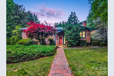 122 W Sweetbriar Lane, Etowah, NC 28729 - Photo 1