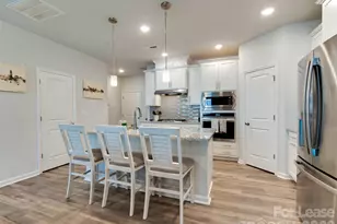 3329 Ada Ml Aly, Charlotte, NC 28205 - Photo 10
