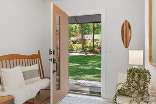 1611 E Barden Rd, Charlotte, NC 28226 - Photo 2