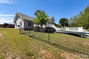 215 S Ferry Rd, New London, NC 28127 - Photo 4