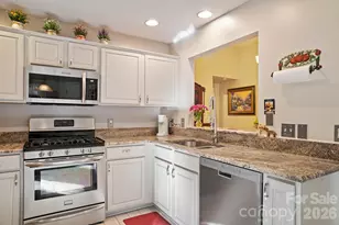 75 Stonebridge Dr, Asheville, NC 28805 - Photo 14