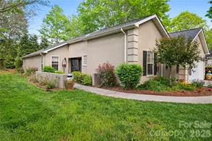 75 Stonebridge Dr, Asheville, NC 28805 - Photo 2