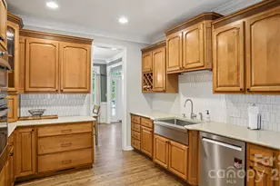 5212 Shannamara Dr, Matthews, NC 28104 - Photo 8