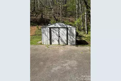 880 N Main Street, Marion, NC 28752 - Photo 12