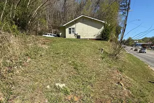880 N Main St, Marion, NC 28752 - Photo 6